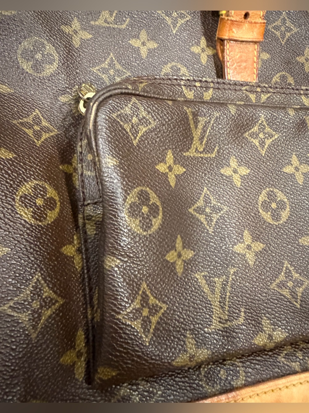 Louis Vuitton LV Monogram Montsouris GM - Picture 2 of 15